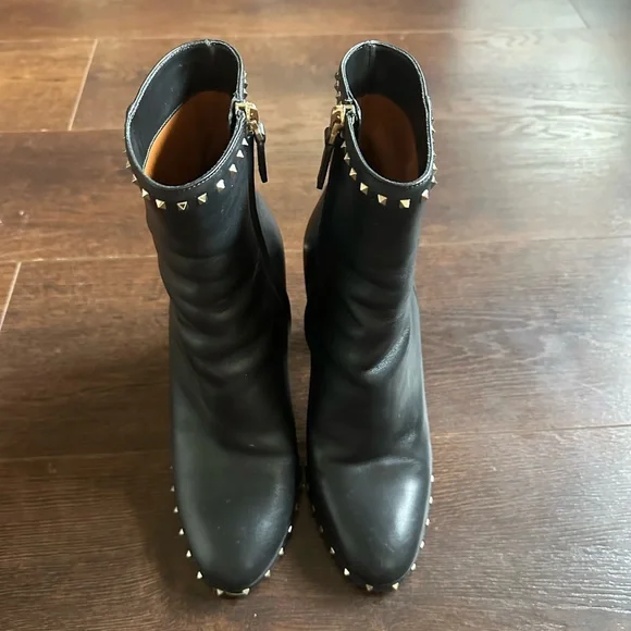Valentino Rockstud Heeled Boots - Picture 2 of 6